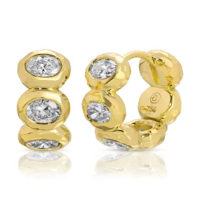 Oval Nesting Gem Huggy Hoops